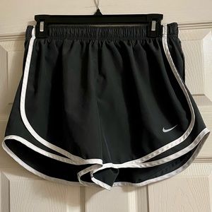 Nike Dri Fit Tempo Shorts Women size Large Dark Gray